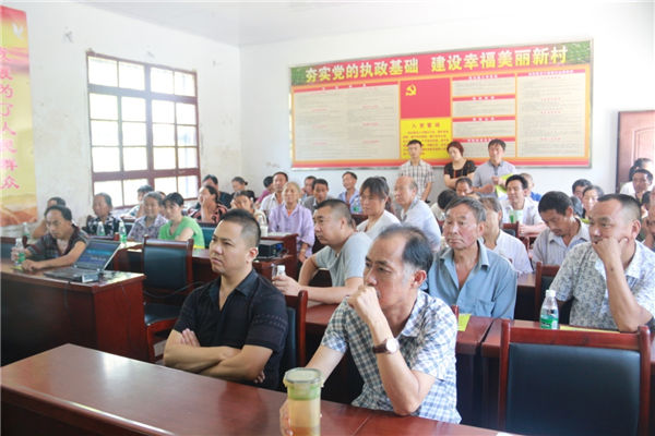 公司專家植保團隊應邀到廣元旺蒼縣獼猴桃種植大戶做農技服務講座3