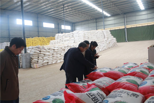 陜西客戶一行來公司參觀